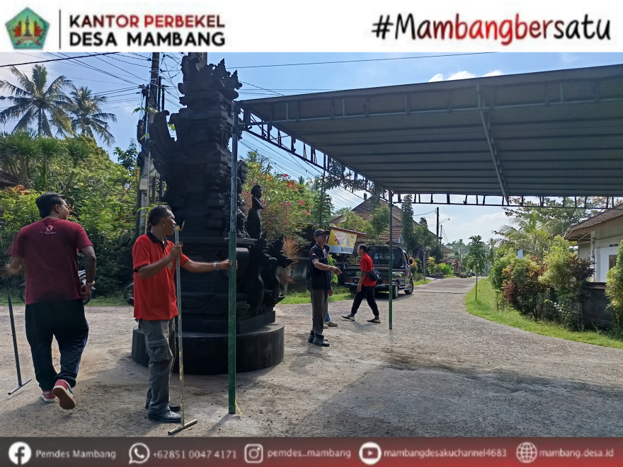 Persiapan Pemelaspasan Catus Pata Desa Mambang